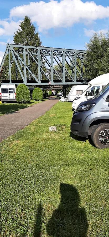 Camping Wohnwagen Standard שילטך מראה חיצוני תמונה